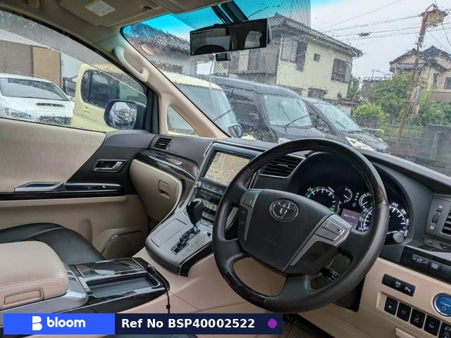 2012 Toyota Alphard Hybrid