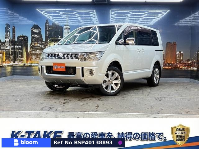 2013 Mitsubishi Delica D5