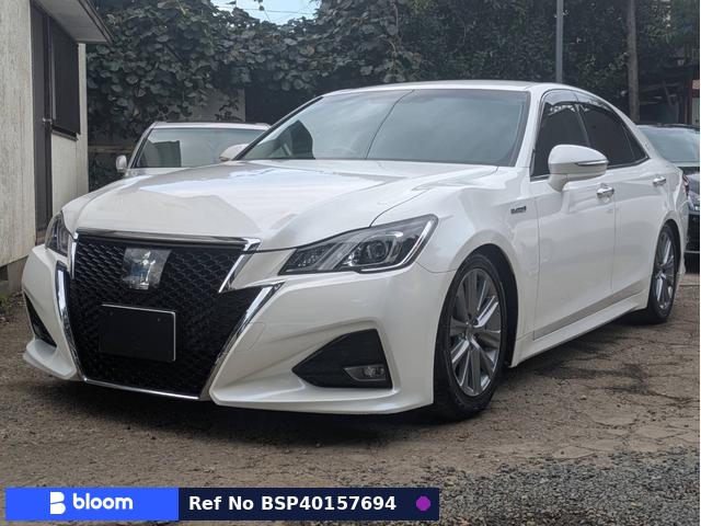 2016 Toyota Crown Hybrid