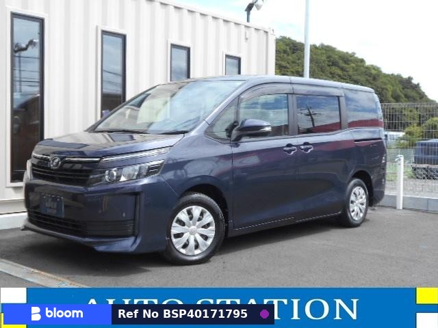 2015 Toyota Voxy