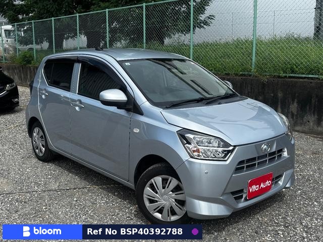 2017 Daihatsu Mira ES