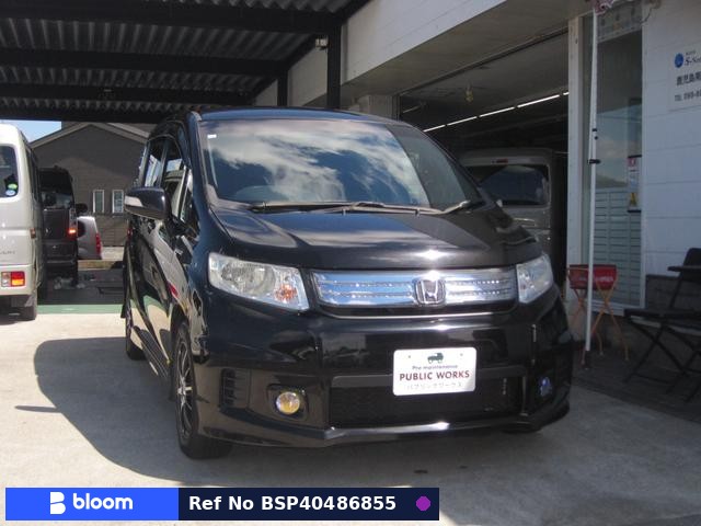 2013 Honda Freed Spike Hybrid