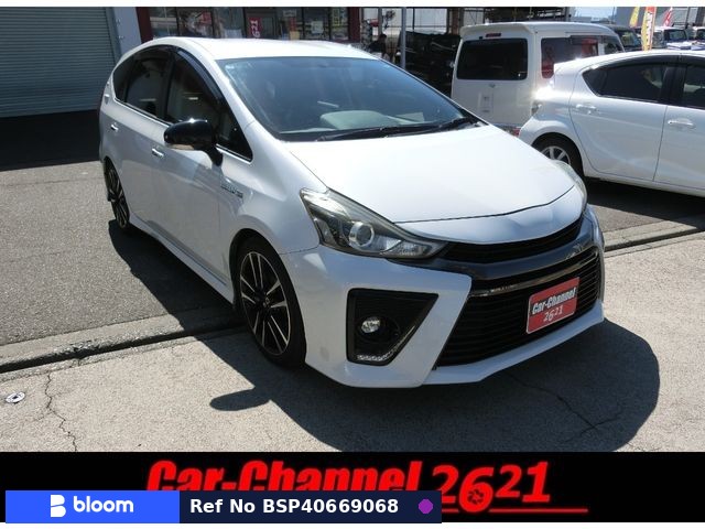 2015 Toyota Prius Alpha