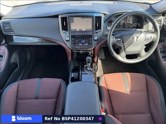 2016 Toyota Crown Hybrid