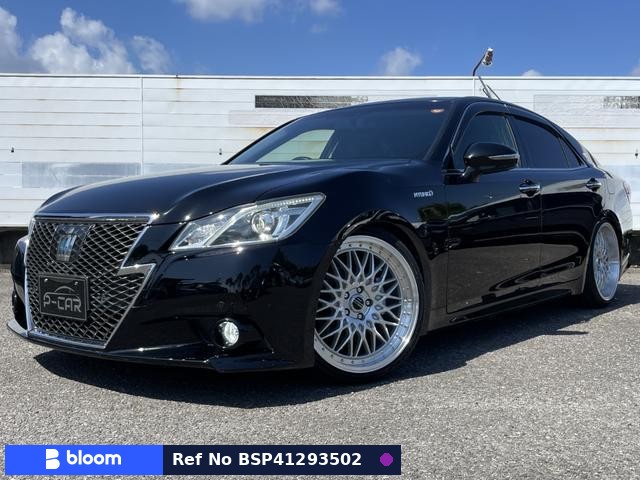 2014 Toyota Crown Hybrid