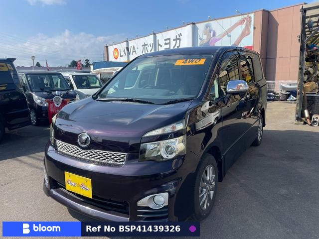 2011 Toyota Voxy