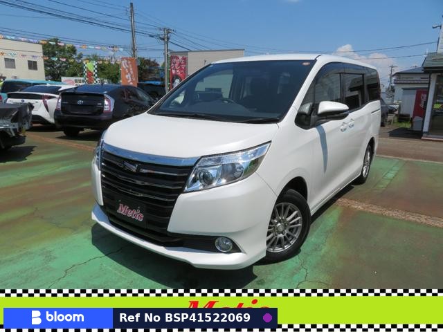 2015 Toyota Noah