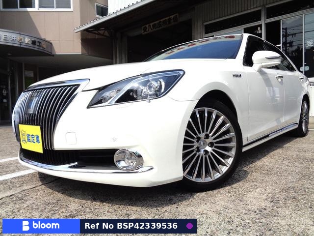 2013 Toyota Crown Majesta