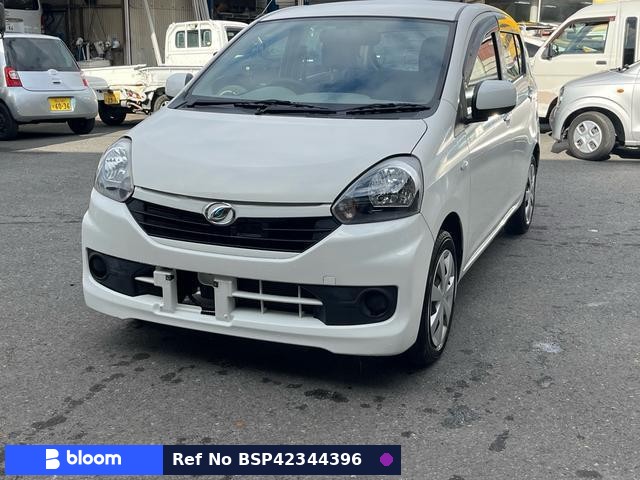 2015 Daihatsu Mira ES