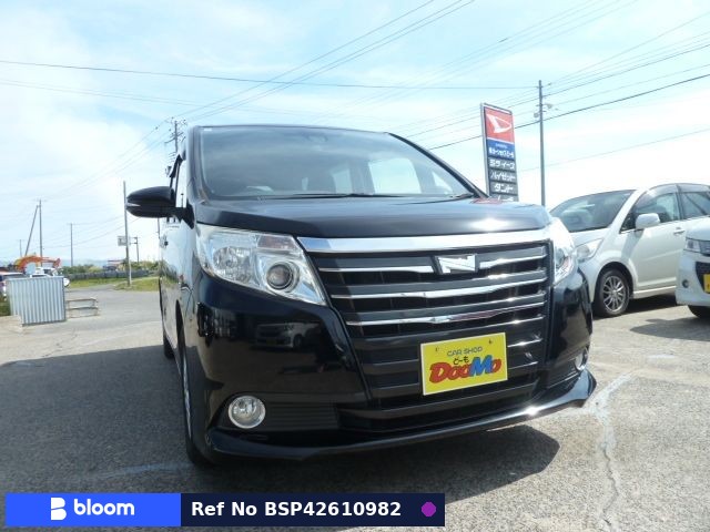 2017 Toyota Noah