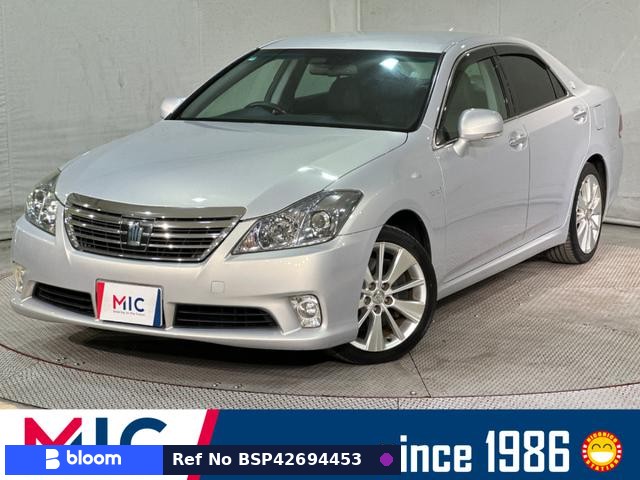 2012 Toyota Crown Hybrid
