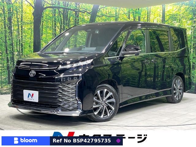 2022 Toyota Voxy