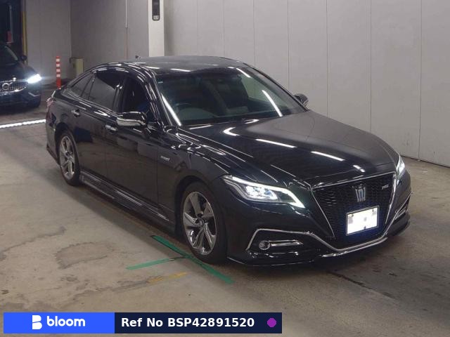 2018 Toyota Crown Hybrid