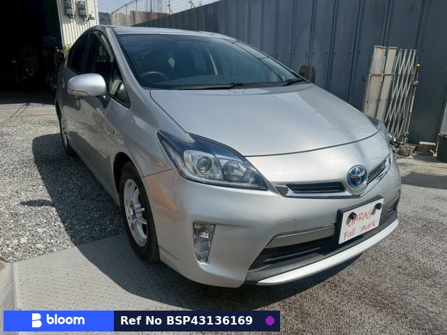 2012 Toyota Prius PHV