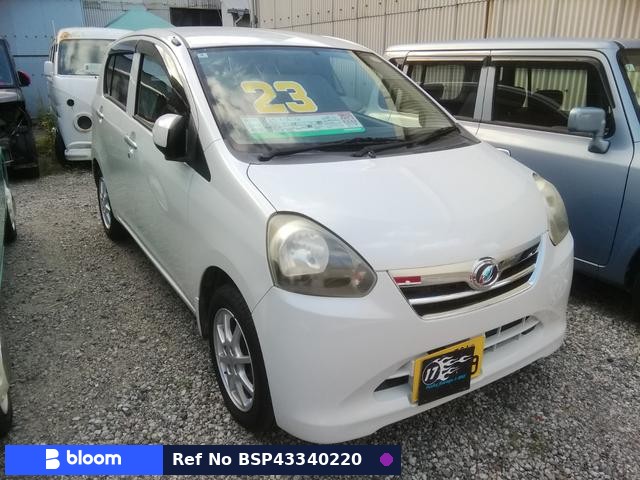 2012 Daihatsu Mira ES