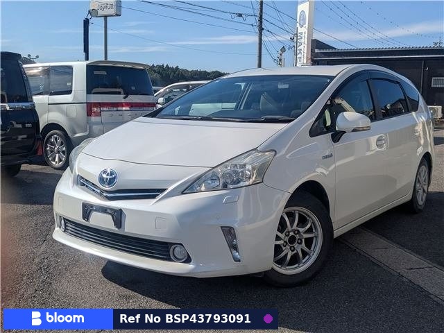 2012 Toyota Prius Alpha