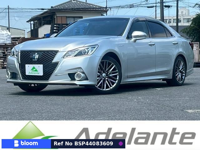 2013 Toyota Crown Hybrid