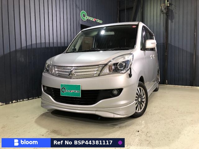 2012 Mitsubishi Delica D2