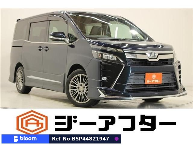 2017 Toyota Voxy