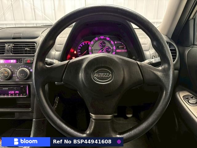 2004 Toyota Altezza