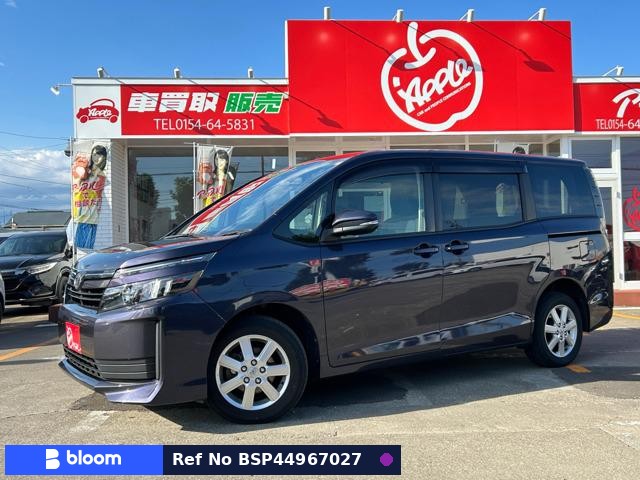 2016 Toyota Voxy