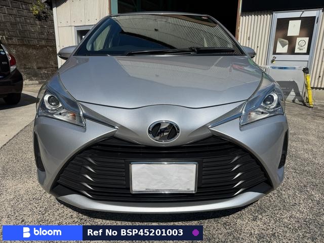 2017 Toyota Vitz
