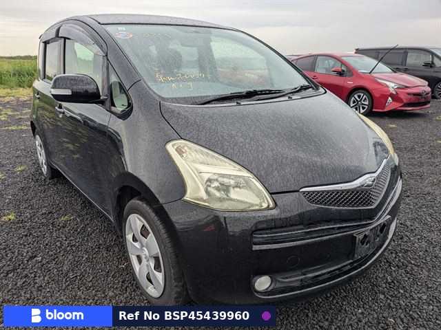 2005 Toyota Ractis