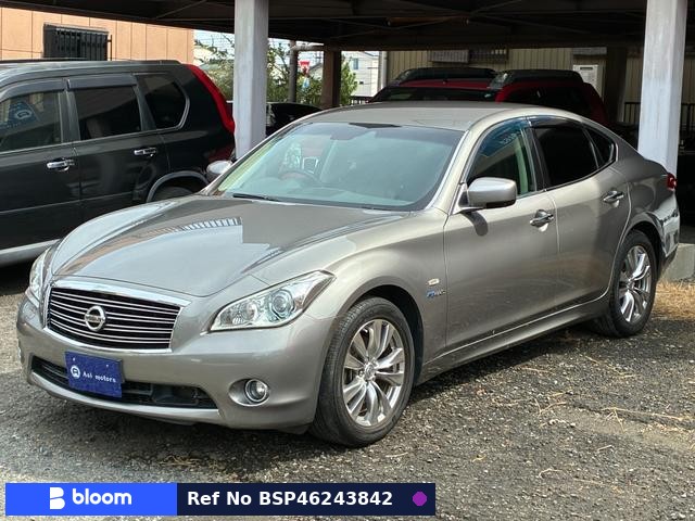 2014 Nissan Fuga Hybrid