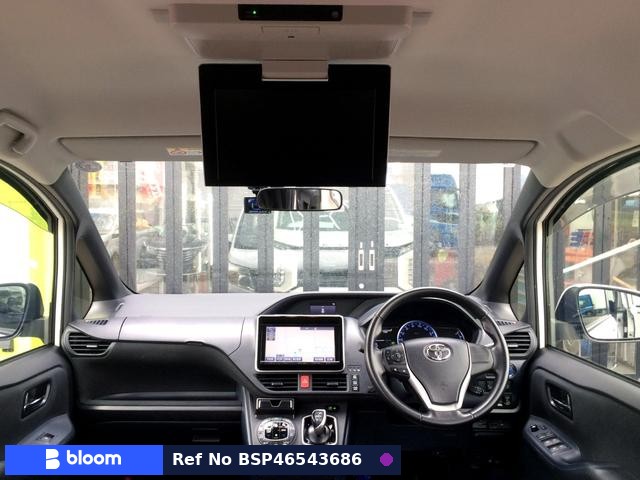 2015 Toyota Noah