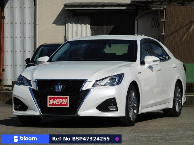 2017 Toyota Crown Hybrid