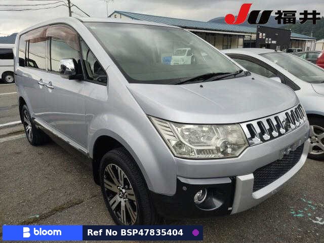 2009 Mitsubishi Delica D5