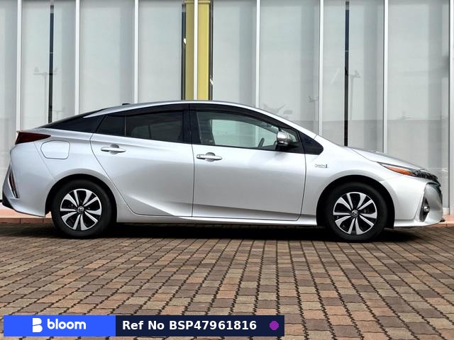 2019 Toyota Prius PHV