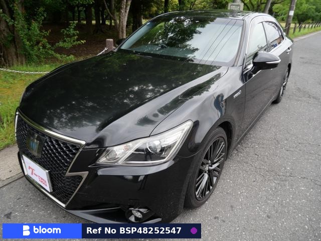 2014 Toyota Crown Hybrid