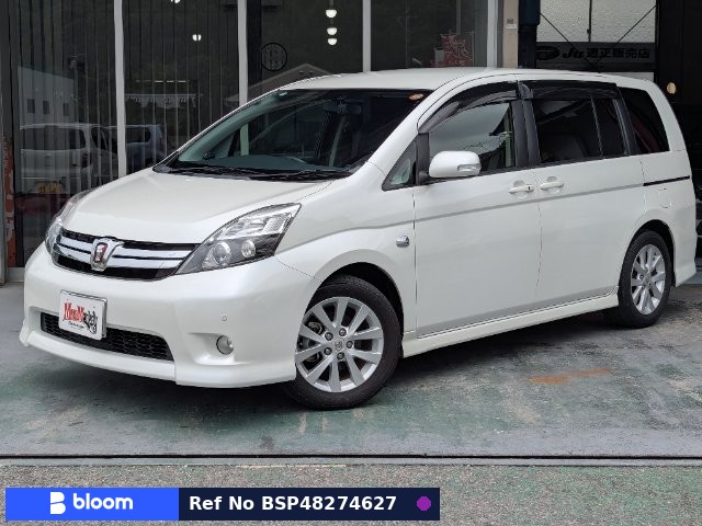 2012 Toyota Isis