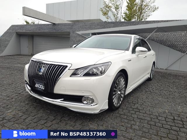 2014 Toyota Crown Majesta