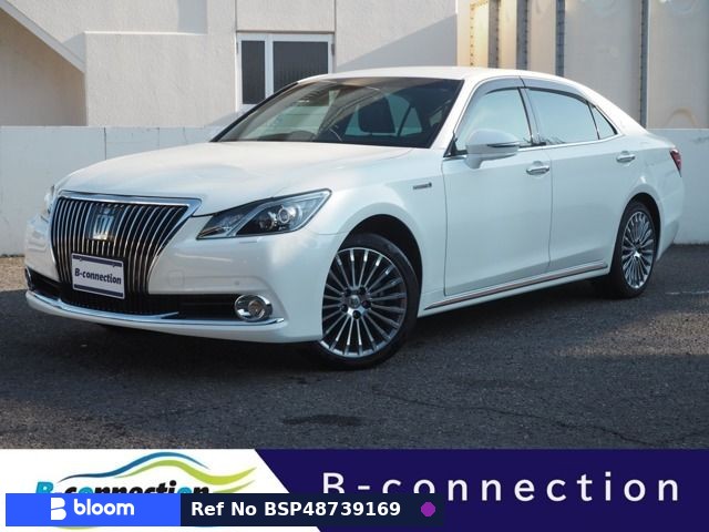 2014 Toyota Crown Majesta