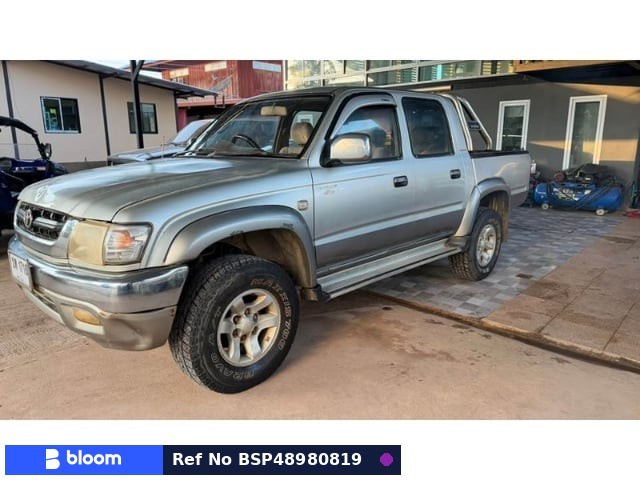 2004 Toyota Hilux