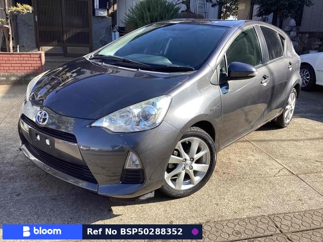 2013 Toyota Aqua