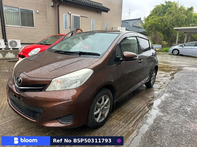 2013 Toyota Vitz