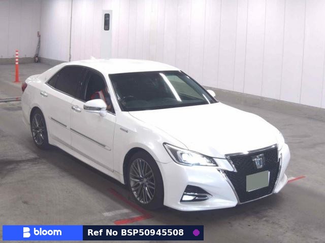 2015 Toyota Crown Hybrid