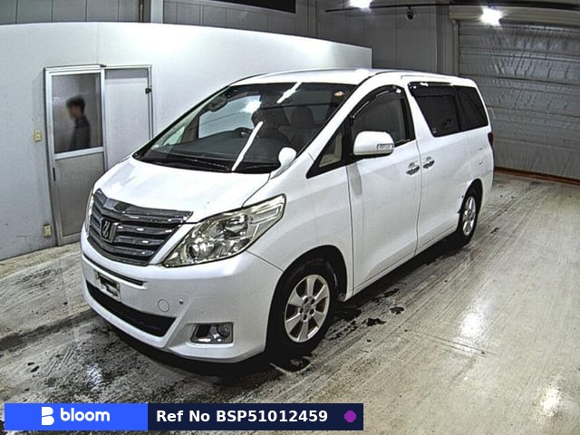 2013 Toyota Alphard