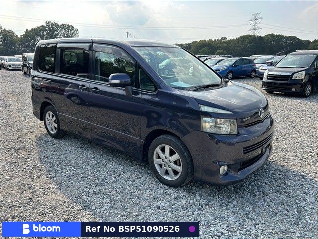 2007 Toyota Voxy
