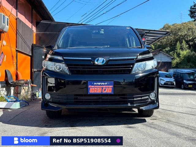 2014 Toyota Voxy