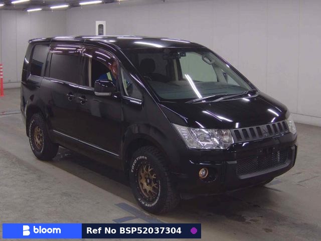 2016 Mitsubishi Delica D5