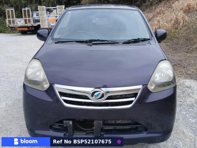 2013 Daihatsu Mira ES