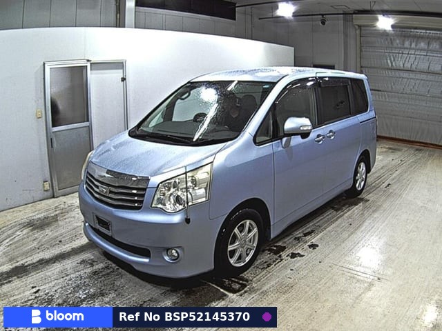 2011 Toyota Noah