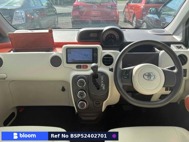 2013 Toyota Spade
