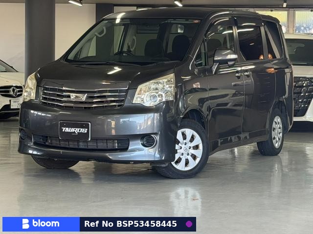 2011 Toyota Noah