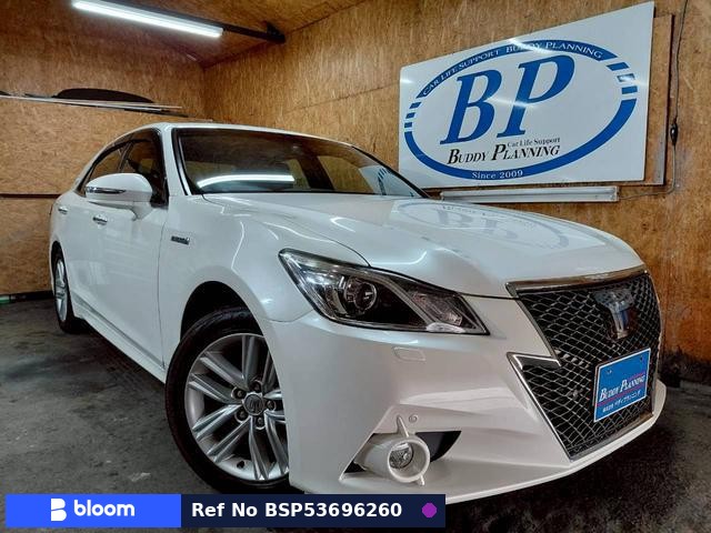 2014 Toyota Crown Hybrid