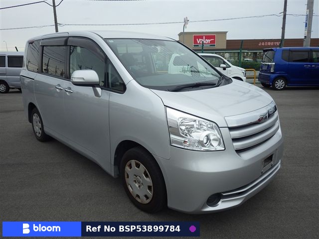 2010 Toyota Noah